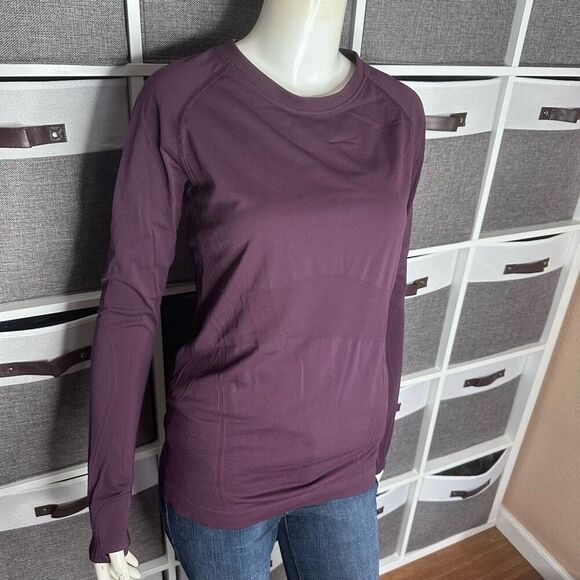 Athleta Momentum Seamless Top Agate Purple Size Medium - Picture 11 of 11
